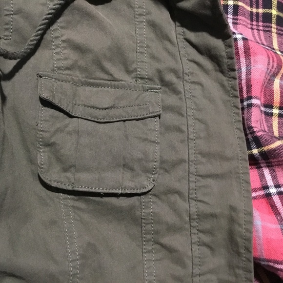 Old Navy โฆ Army Green & Pink Plaid Utility Coat (S) - Picture 6 of 9